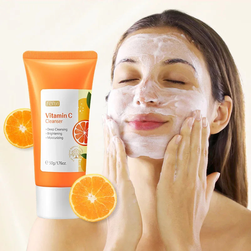 Mousse Nettoyant Visage à la Vitamine C .
