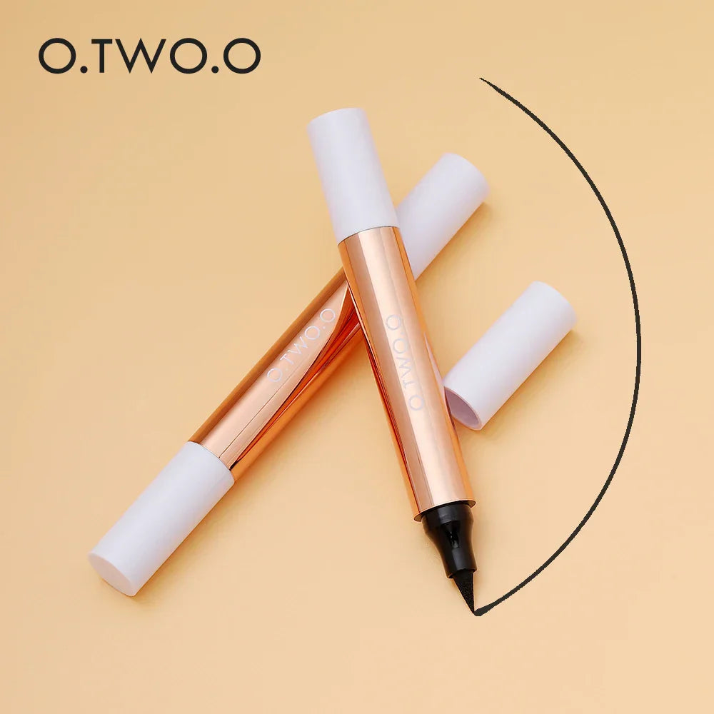 Stylo Eye Liner Liquide Noir Double Extremite - O.TW O.O